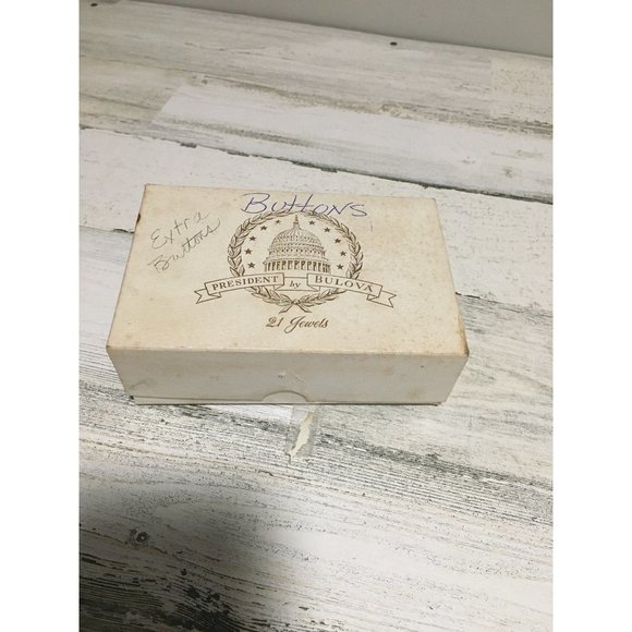 Miscellaneous collection of buttons - Picture 7 of 7